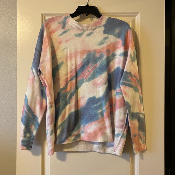 Sweater - Picture 2 of 4